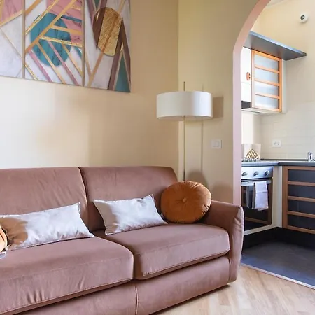 Elegant Near The Subway, Fast Wi-fi And Ac Milano