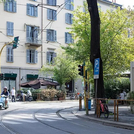 Lägenhet Elegant Near The Subway, Fast Wi-fi And Ac Milano