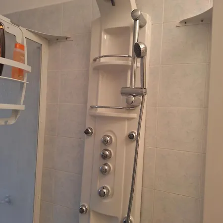 Modern Flat In The Design District شقة ميلان