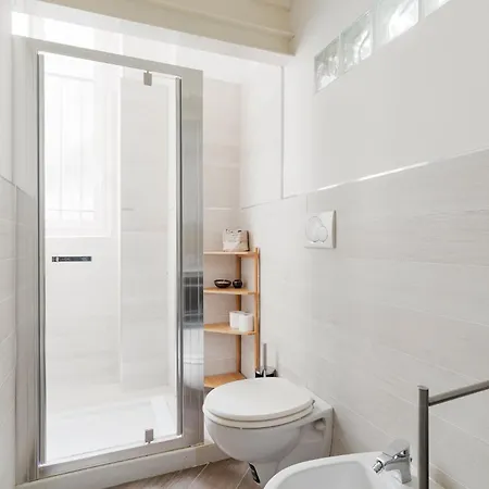 Apartamento Guesthost - Comfortable Loft Citta Studi