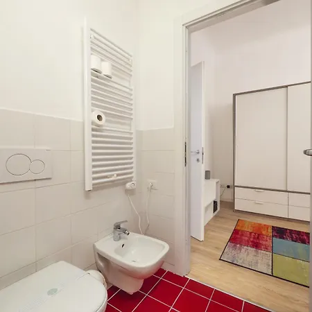 Likehome - Via Crema * Milano