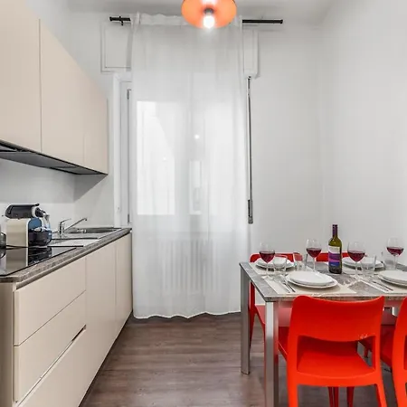 Canal Beat Duomo 20 Min Navigli Wifi Milaan