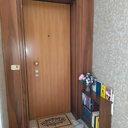 Apartment Attico Lux - Trilocale Con Garage Metropolitana Blu