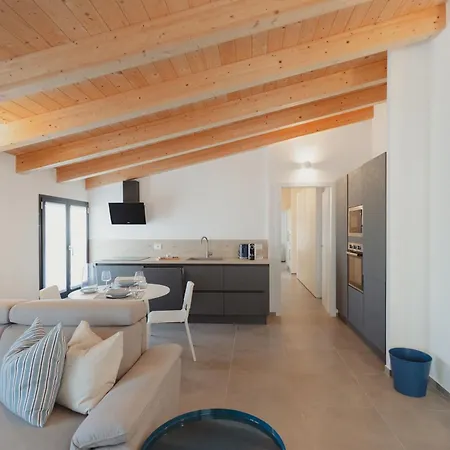 Gohost - The Corridor Near The Station * Milan