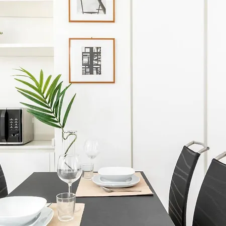 Joivy Elegant In The Centre Of Apartment Milan