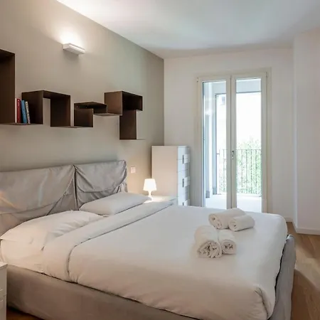 Lägenhet B - Elegant With Terrace & Gym Milano