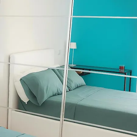 Via Cagliero 14 * ミラノ