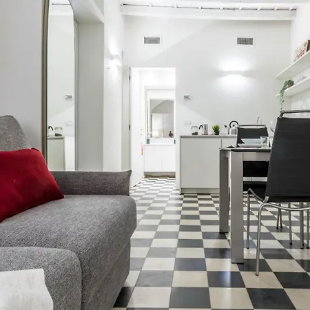 Joivy Elegant In The Centre Of Apartment *