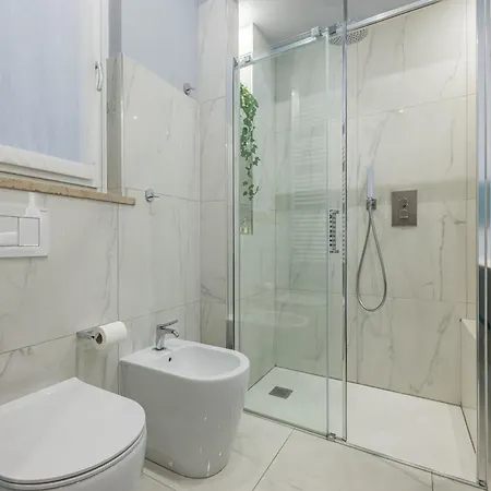 Appartement Heritage 400 Mt From Duomo Milaan