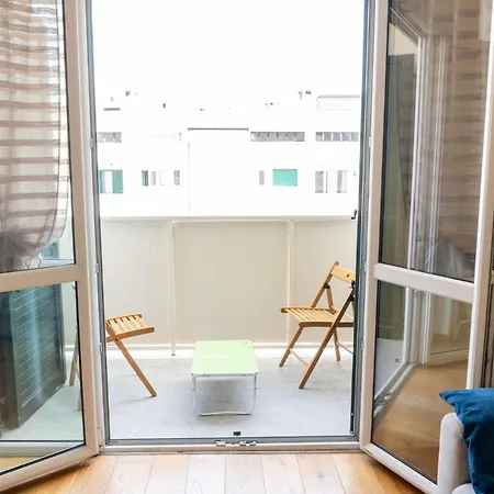 Near Linate Duomo And Station Minutes Away * Μιλάνο