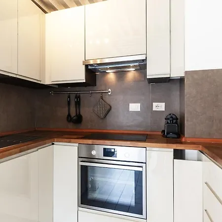 Youhosty - Bruno Maderna 17 Duplex Daire *