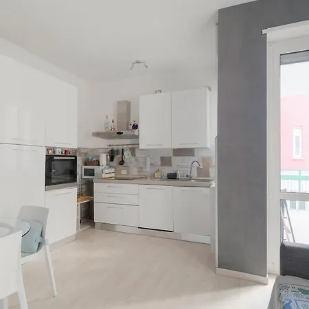 Guesthost - Cute Navigli Appartement *