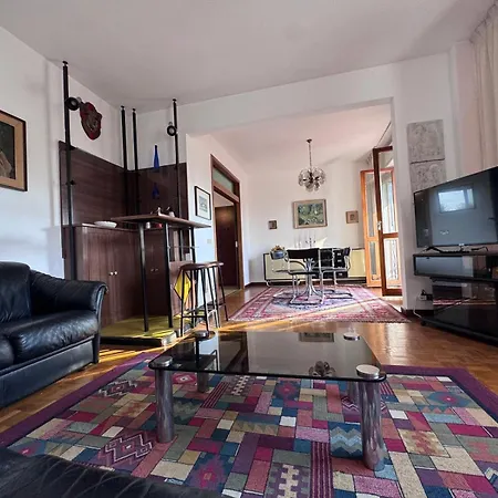 Kibilu - Via De Ruggiero * 밀라노