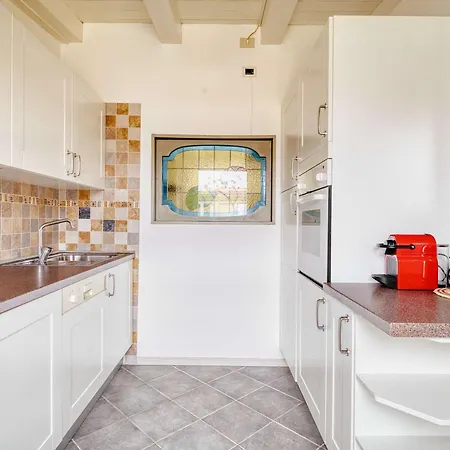 Bright Flat In The Heart Of Porta Venezia 아파트 *