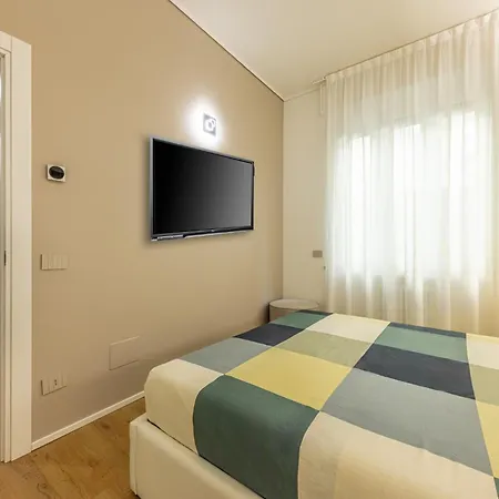 Heritage 400 Mt From Duomo * Milaan