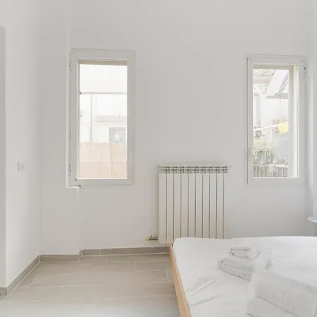 Guesthost - Patio Varesina Apartmán *