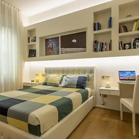 Heritage 400 Mt From Duomo Appartement