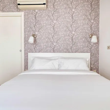 Bright Flat In The Heart Of Porta Venezia 아파트