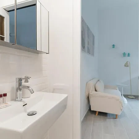 Guesthost - Patio Varesina Apartmán *