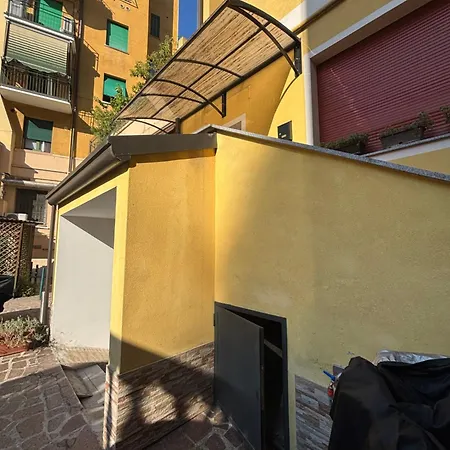 Cozy In Via Canonica Lägenhet