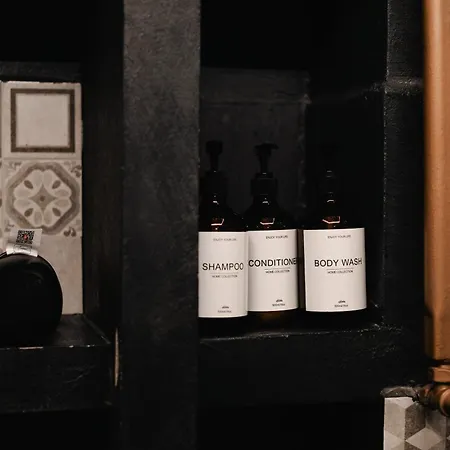 Nyc-style Industrial On Navigli *