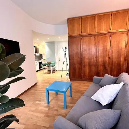 Dimora Del Ficus Centro Apartmán *