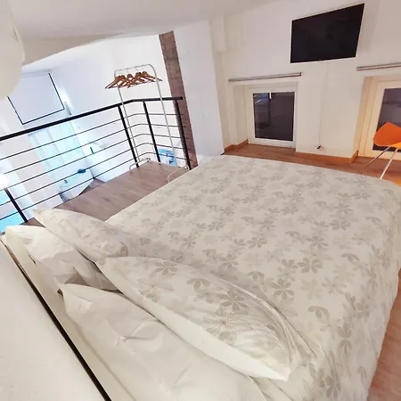 Apartament Likehome - Via Scaldasole Loft