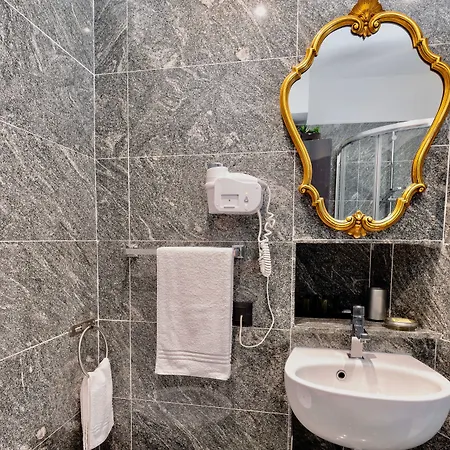 アイエロ ルームズ