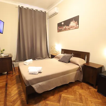 Carlo Goldoni 2* 밀라노