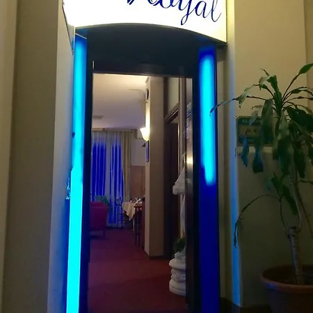 Royal ميلان