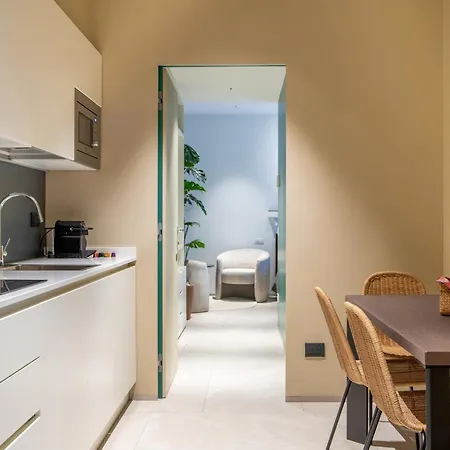 Navigli - Leobrothers - Alzaia Naviglio Pavese 8 3* Милан