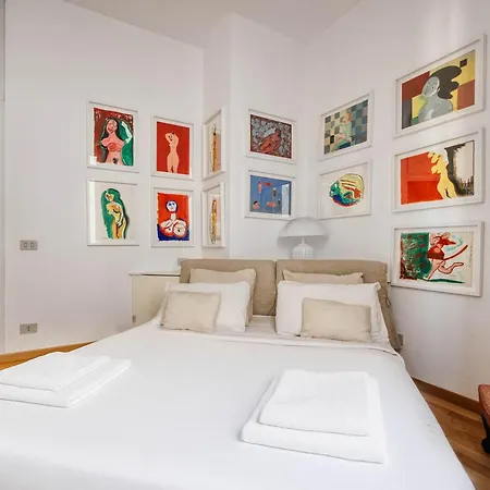 Stylish Flat Steps From Gae Aulenti * Milano