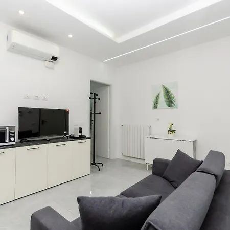 Vivimihome - Ronchi House Apartment Milan