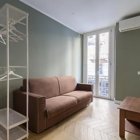 Shopping District - Station - Two * ミラノ