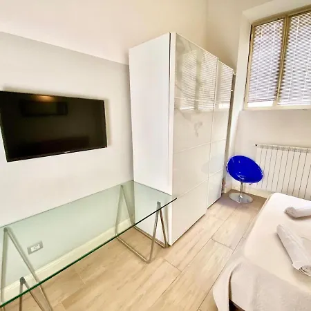 Central-duomo- Beautiful Loft - 400 Meters From The Metro Daire Milano