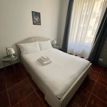 Byron's House Apartman *