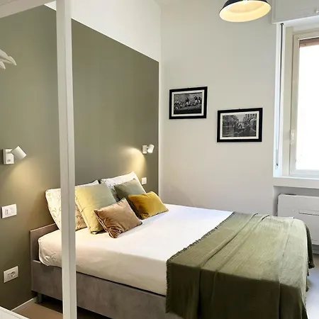 Elegant Center Apartment