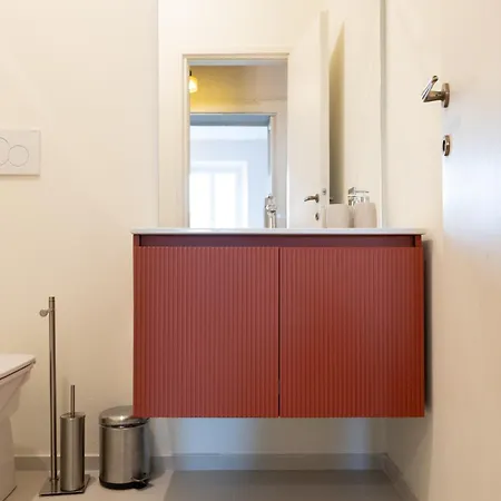 Splendido Trilocale Di Design Nel Centro Di - Mirable Pm