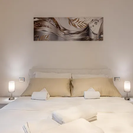 Sansiro75 Large Three-rooms With Private Garage Milano