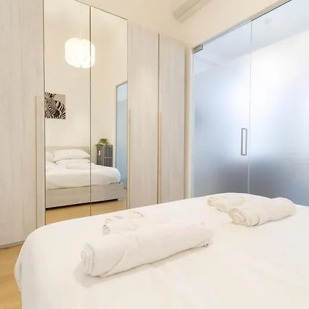 Apartment Shopping District 5 *