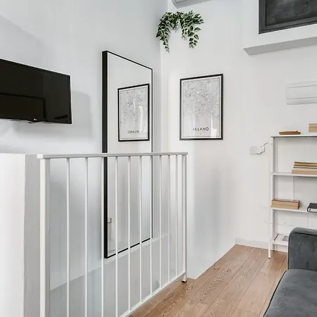 Hostmate - - Via Bulona - Sempione Apartament *