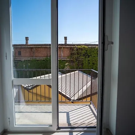 16 Nevoso Palace * Μιλάνο