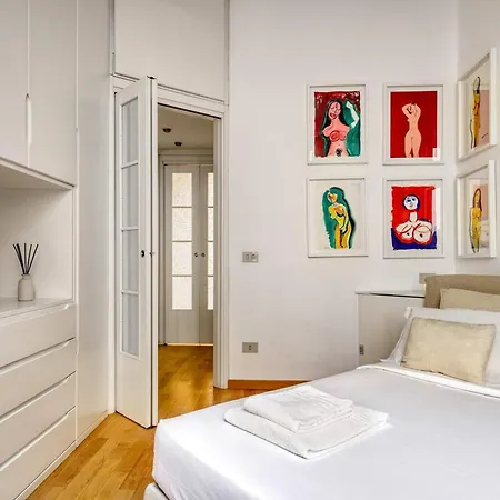 Daire Stylish Flat Steps From Gae Aulenti *