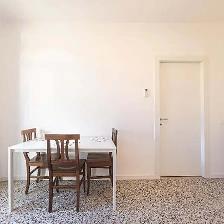 Rrrapido Sant' Ambrogio And - Via Olona * Mailand