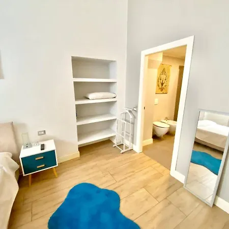 Central-duomo- Beautiful Loft - 400 Meters From The Metro Daire *