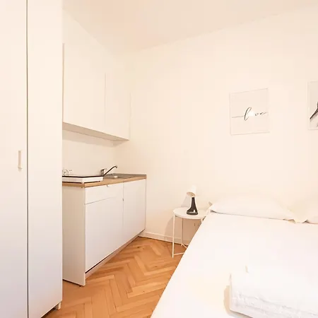 Rrrapido Sant' Ambrogio Suites&rooms - Via Olona Milán