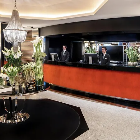 מלון Starhotels Ritz 4*