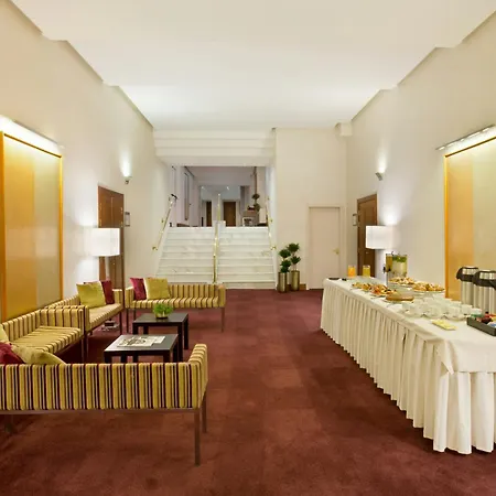 Starhotels Tourist Mediolan