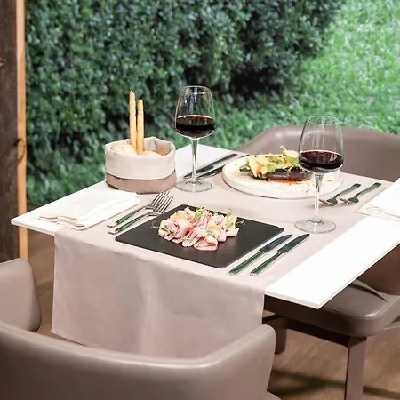 Starhotels Echo Milán