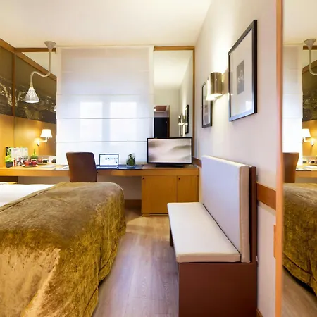 Starhotels Tourist 4*